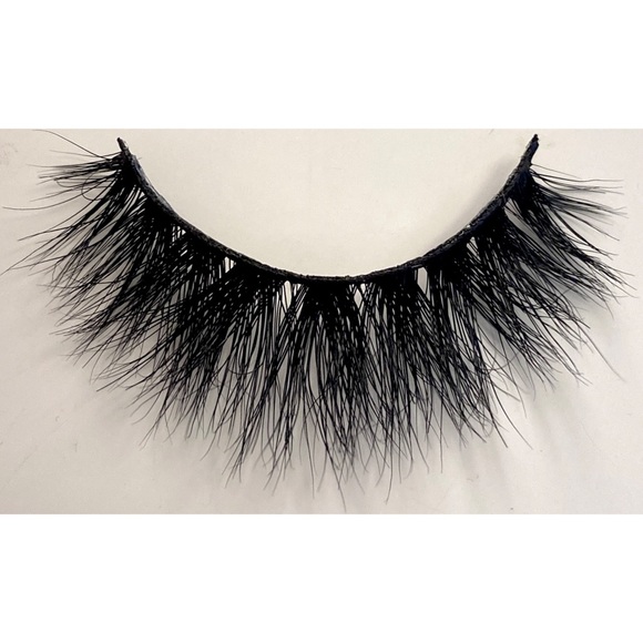 False Eyelashes Strips Wispy Full Volume - Picture 6 of 6